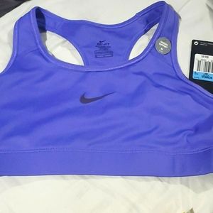NWT Nike racerback sports bra